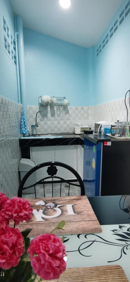 Blue House Hat Yai Luaran gambar