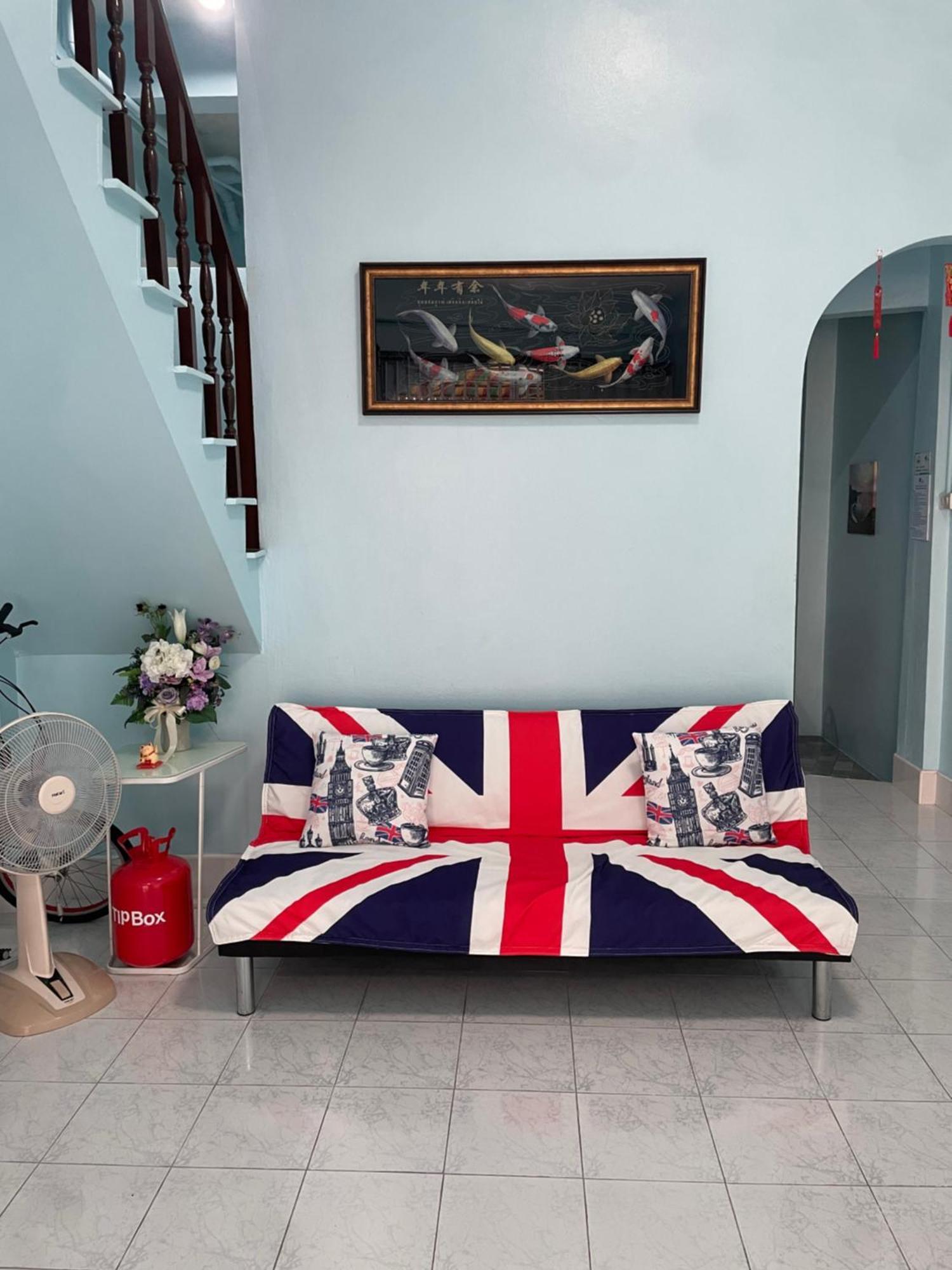 Blue House Hat Yai Luaran gambar